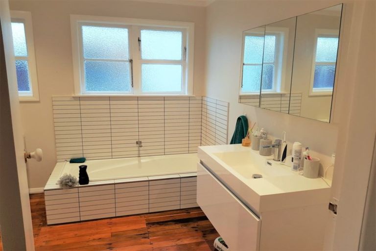 Photo of property in 52 Kebbell Grove, Epuni, Lower Hutt, 5011