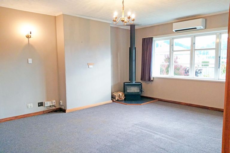 Photo of property in 9 Harlech Street, Oamaru North, Oamaru, 9400