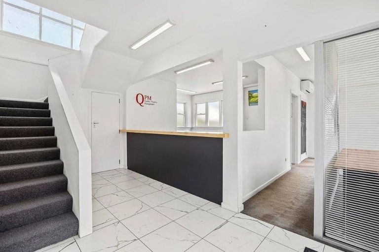 Photo of property in 332 Blenheim Road, Upper Riccarton, Christchurch, 8041