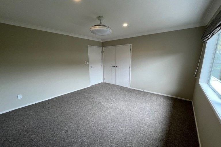 Photo of property in 9 Swindon Close, Mellons Bay, Auckland, 2014