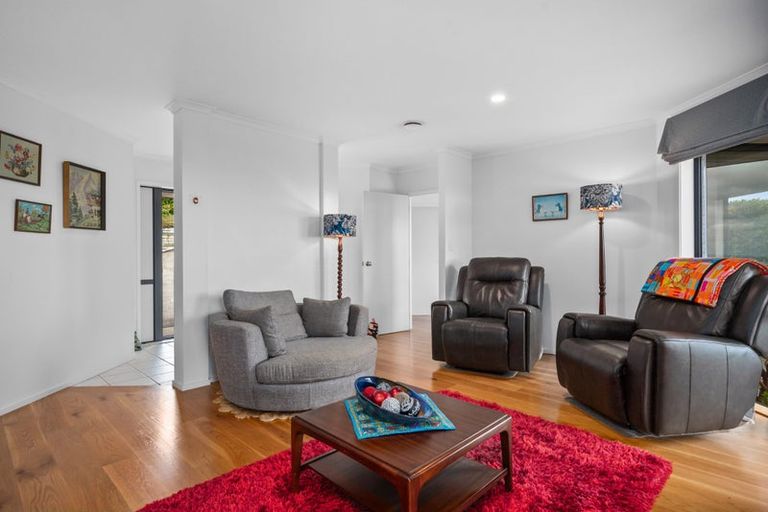 Photo of property in 1611 Kaipara Coast Highway, Kaukapakapa, 0984