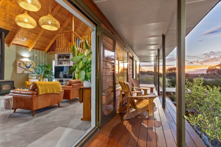 Photo of property in 197 Lees Pakaraka Road, Te Ore Ore, Masterton, 5886