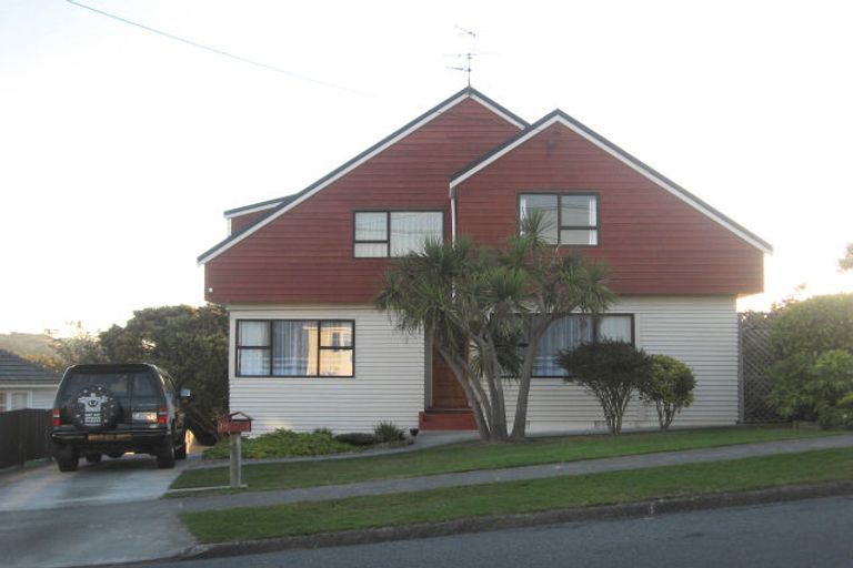 Photo of property in 19 Jillett Street, Titahi Bay, Porirua, 5022