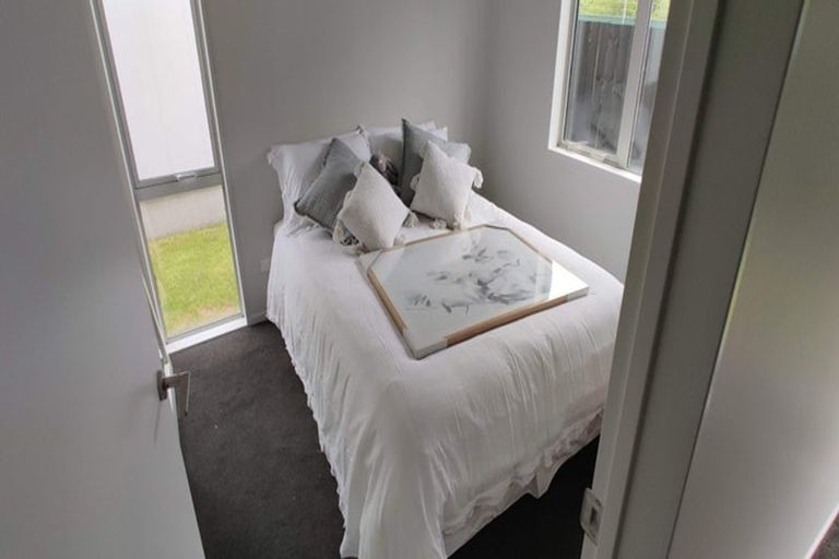 Photo of property in 21 Regiment Road, Papakura, 2110