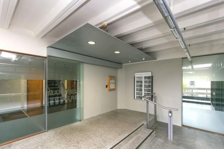 Photo of property in Mansfield Towers, 1 Grant Road, Thorndon, Wellington, 6011