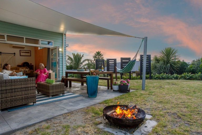 Photo of property in 32a Ohuirehe Road, Coastlands, Whakatane, 3120