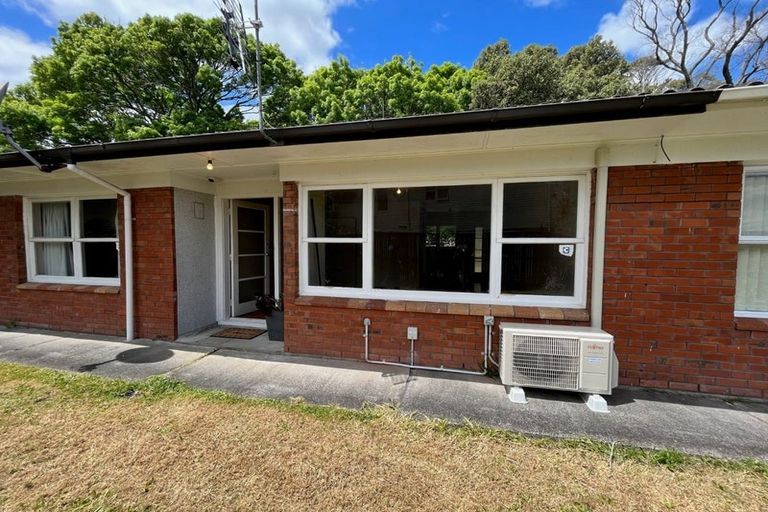 Photo of property in 2/1 Snell Place, Pakuranga, Auckland, 2010