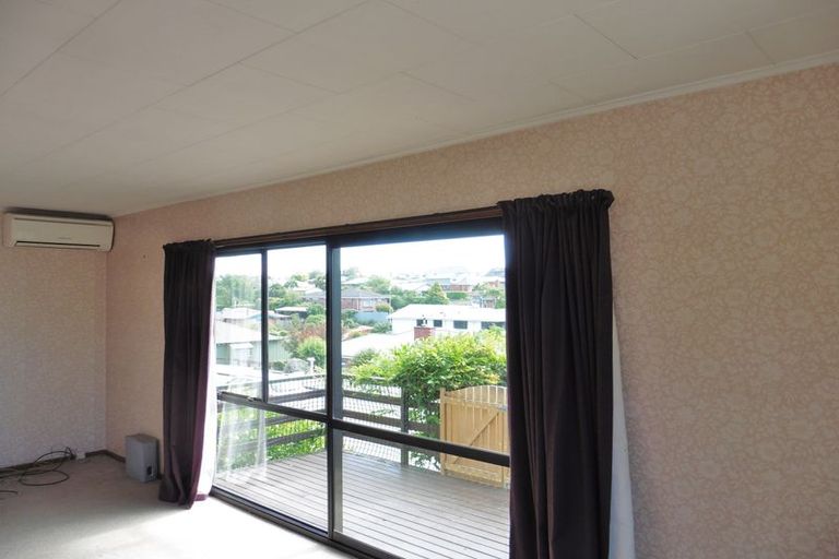 Photo of property in 1/2 Clifton Terrace, West End, Timaru, 7910