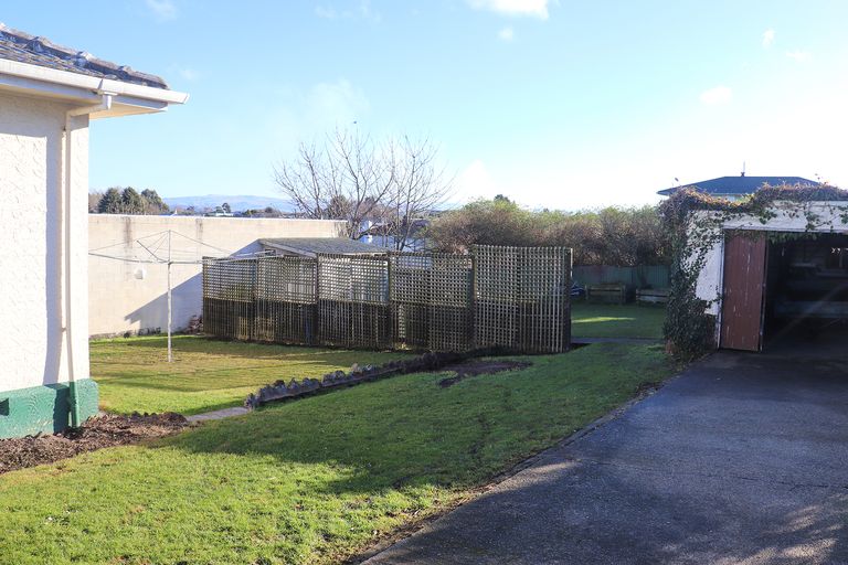 Photo of property in 30 Awamoa Road, Holmes Hill, Oamaru, 9401