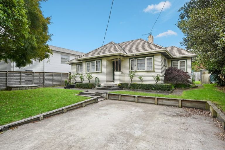 Photo of property in 25 Banbury Crescent, Fairfield, Hamilton, 3214