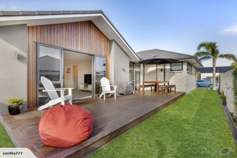 Photo of property in 6 Selliera Place, Papamoa Beach, Papamoa, 3118