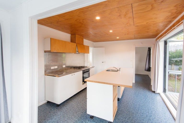 Photo of property in 856 Hokio Beach Road, Hokio Beach, Levin, 5571