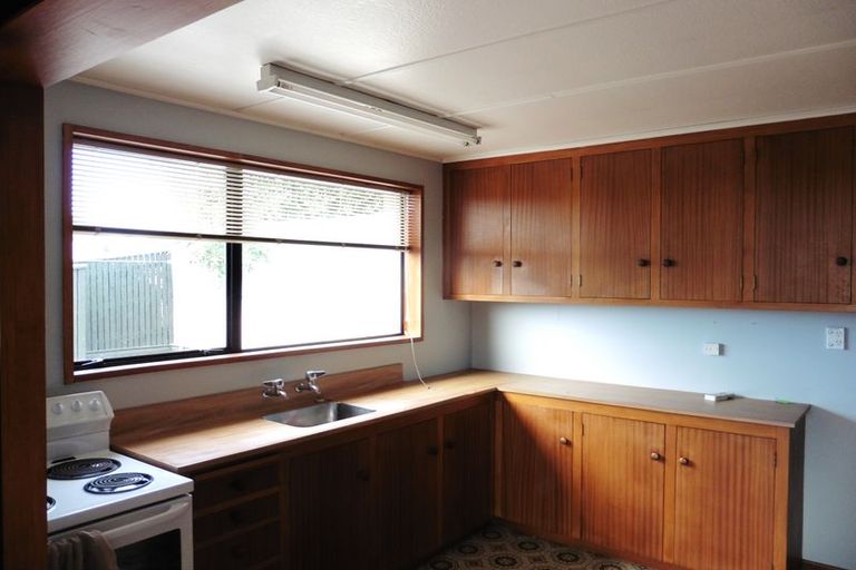 Photo of property in 1/2 Clifton Terrace, West End, Timaru, 7910