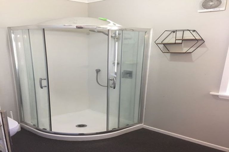 Photo of property in 17 Portland Crescent, Thorndon, Wellington, 6011