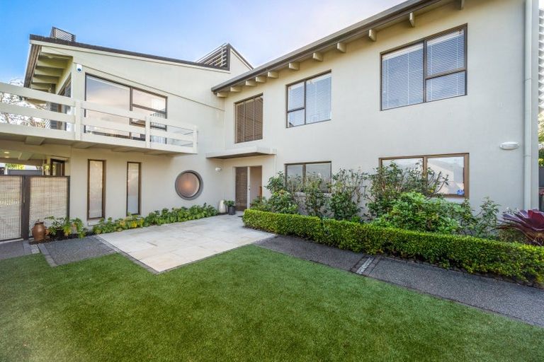 Photo of property in 24 Clovelly Road, Bucklands Beach, Auckland, 2012