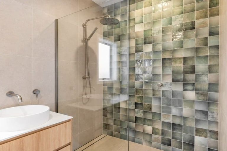 Photo of property in 2 Tokoroa Road, Tairua, 3508