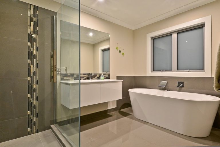 Photo of property in 15 Miranda Place, Flagstaff, Hamilton, 3210