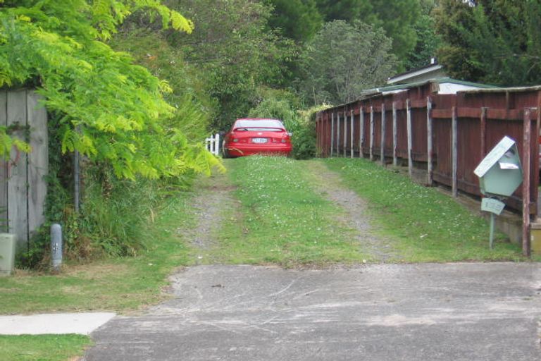 Photo of property in 135 Reeves Road, Pakuranga Heights, Auckland, 2010