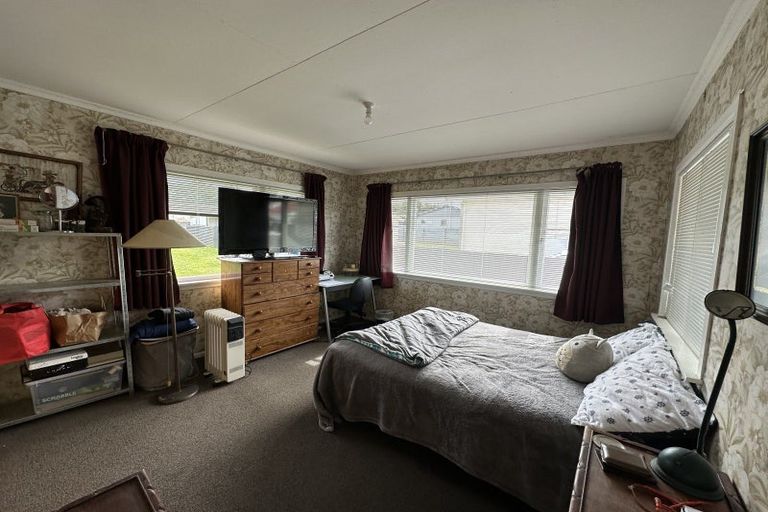 Photo of property in 19 Bedford Street, Eltham, 4322