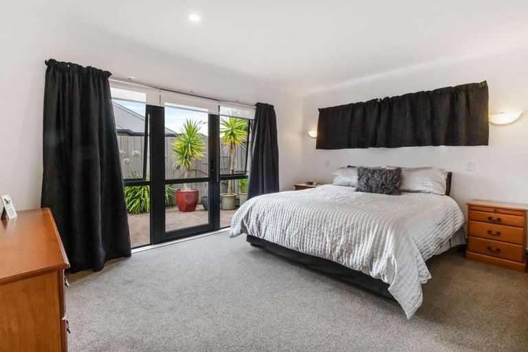 Photo of property in 50 Diomede Glade, Flagstaff, Hamilton, 3210