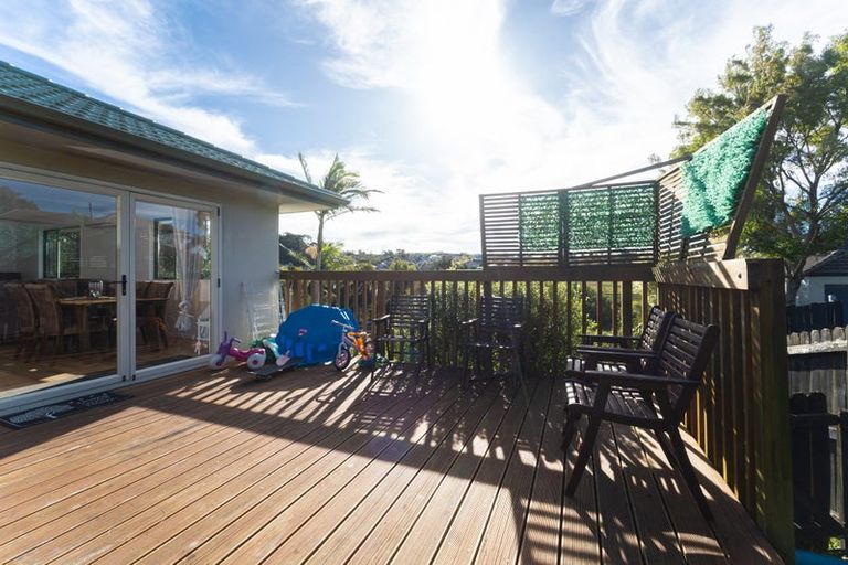 Photo of property in 5 Xena Way, Henderson, Auckland, 0612
