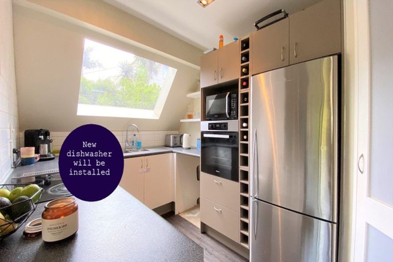 Photo of property in 1/141 Balmain Road, Birkenhead, Auckland, 0626