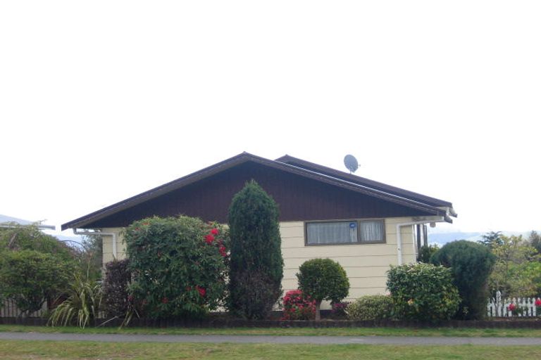 Photo of property in 69 Richmond Avenue, Richmond Heights, Taupo, 3330