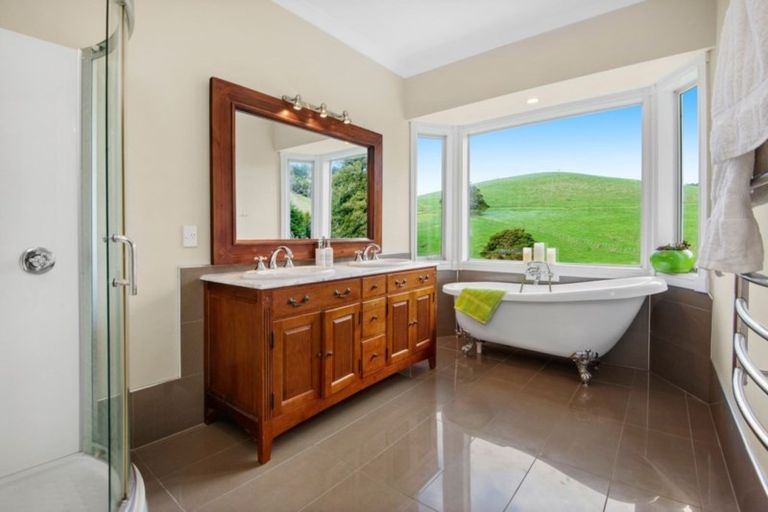 Photo of property in 102 Fitzpatrick Road, Brookby, Manurewa, 2576