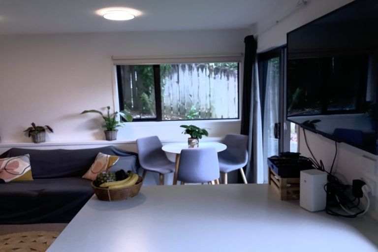 Photo of property in 59 Newhaven Terrace, Mairangi Bay, Auckland, 0630