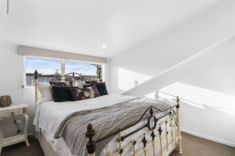 Photo of property in 52a Hatton Road, Orewa, 0931