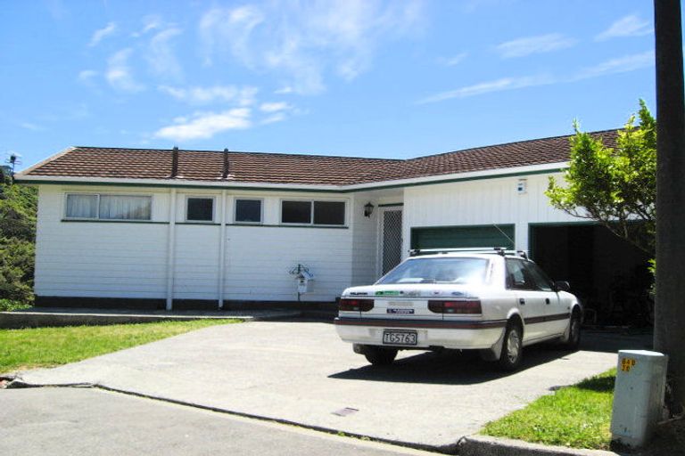 Photo of property in 42 Raumati Terrace, Khandallah, Wellington, 6035