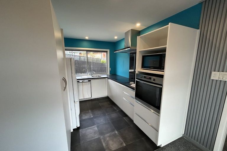 Photo of property in 2/73 Te Awakura Terrace, Mount Pleasant, Christchurch, 8081