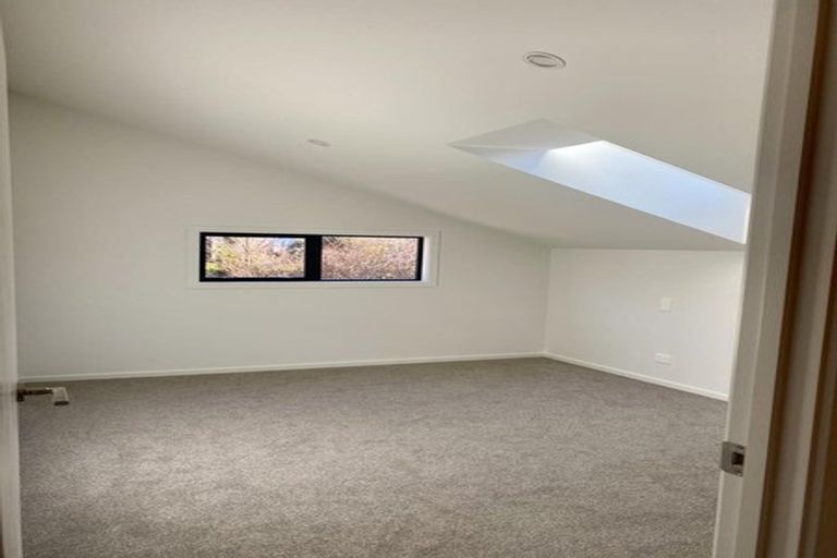 Photo of property in 77 Oregon Drive, Kelvin Heights, Queenstown, 9300