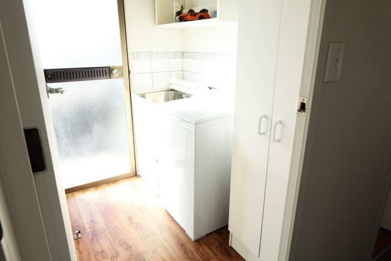 Photo of property in 15 Wanstead Place, Woolston, Christchurch, 8062