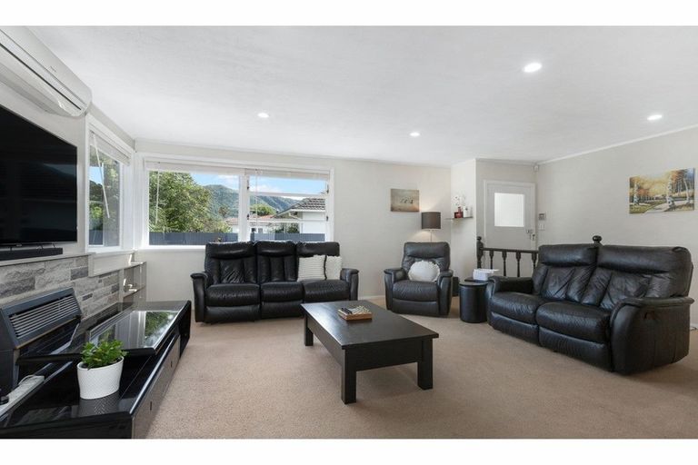 Photo of property in 44 Ebdentown Street, Ebdentown, Upper Hutt, 5018