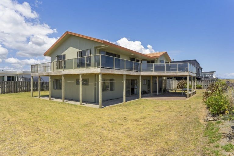 Photo of property in 9 Mariri Place, Waitarere Beach, Levin, 5510