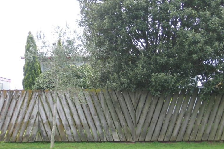 Photo of property in 203 Dickson Road, Papamoa Beach, Papamoa, 3118