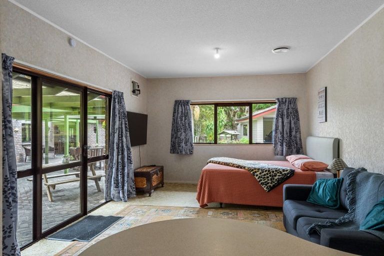 Photo of property in 20 Manganese Point Road, Tamaterau, Whangarei, 0174