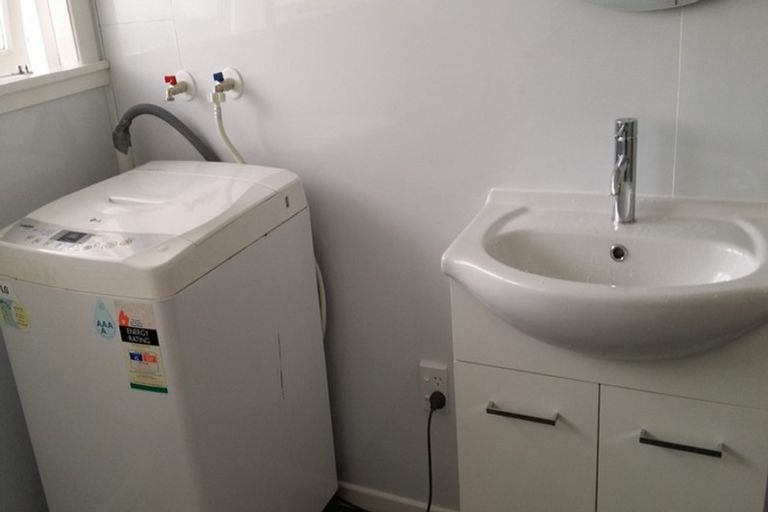 Photo of property in 13/6-8 Keys Street, Elderslea, Upper Hutt, 5018