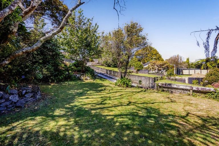 Photo of property in 37 Awanui Street, Merrilands, New Plymouth, 4312