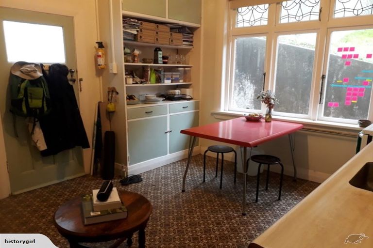 Photo of property in 2/134 Evans Bay Parade, Roseneath, Wellington, 6021