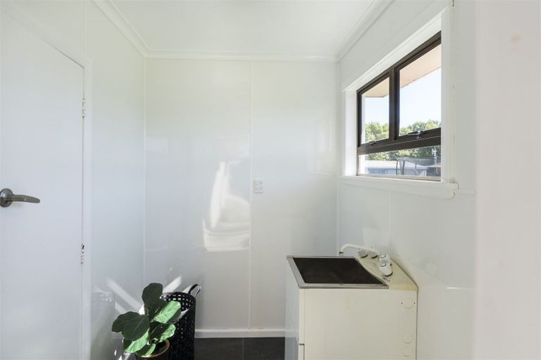 Photo of property in 1 Nairn Crescent, Awapuni, Palmerston North, 4412