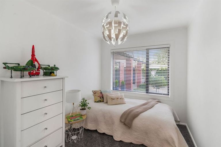 Photo of property in 4 Elwyn Place, Avonhead, Christchurch, 8042