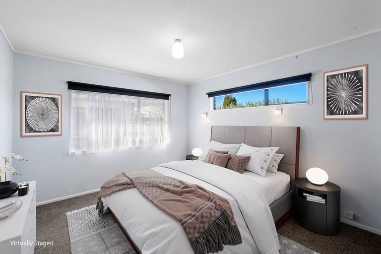 Photo of property in 14 Sandel Rise, Merrilands, New Plymouth, 4312