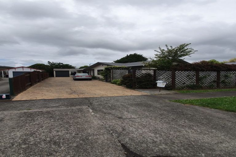 Photo of property in 29 Lydia Place, Kelvin Grove, Palmerston North, 4414