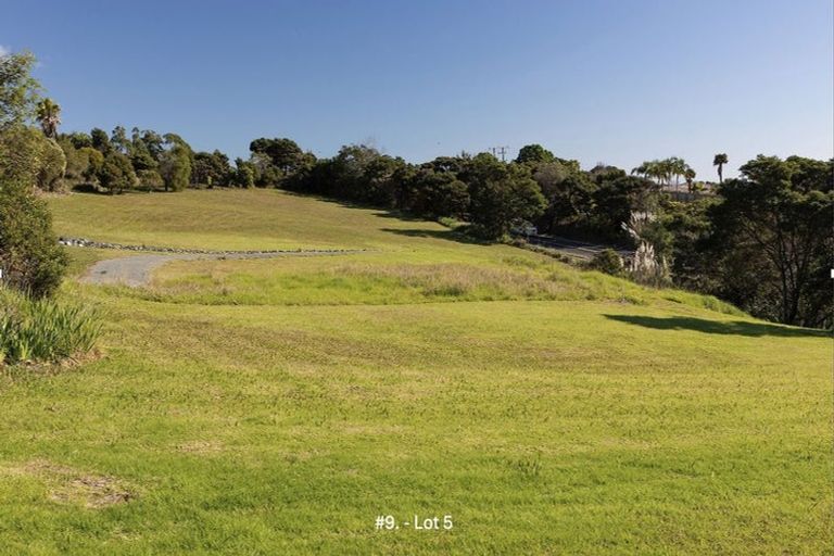 Photo of property in 1 Coachmans Way, Cable Bay, 0420