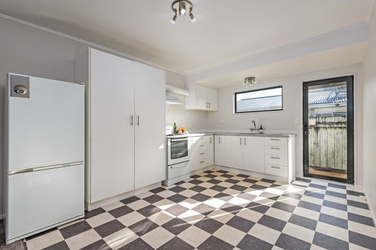 Photo of property in 10a Dahlia Street, Palmerston North, 4410