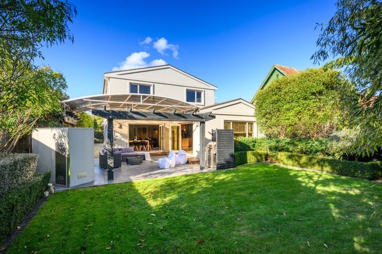 Photo of property in 6 Alan Street, Palmerston North, 4414