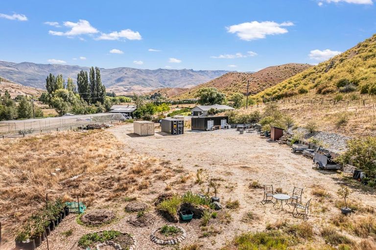 Photo of property in 20a Sugarloaf Drive, Mount Pisa, Cromwell, 9384