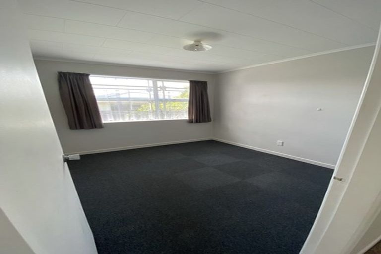 Photo of property in 6 Yates Street, Otaki Beach, Otaki, 5512
